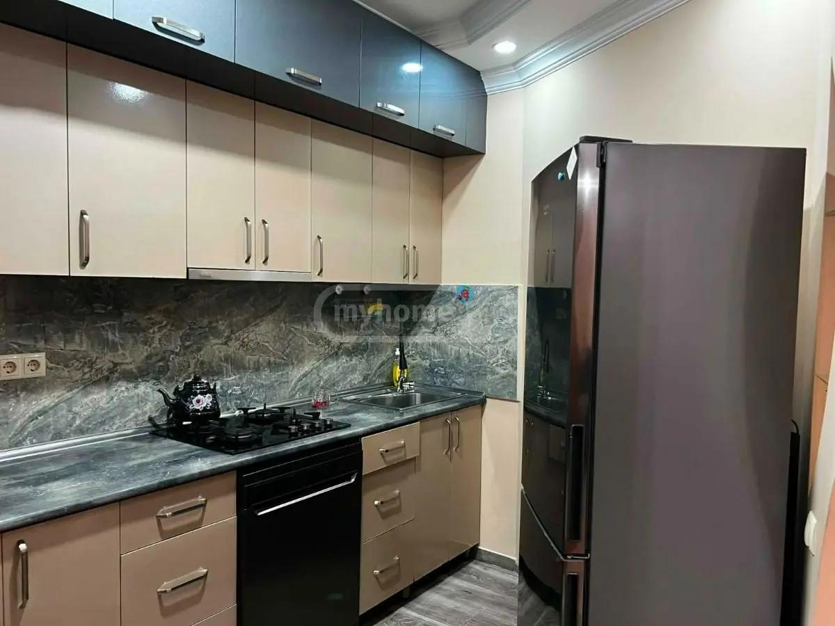 4-Room Apartment For Daily Rent In Batumi, Twins Tabidze, 62 M² — 130 ₾ Per Day view 3