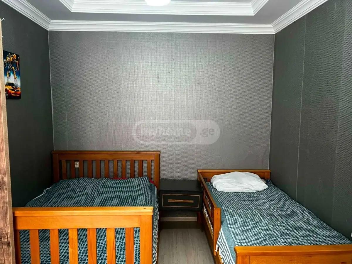 4-Room Apartment For Daily Rent In Batumi, Twins Tabidze, 62 M² — 130 ₾ Per Day view 4