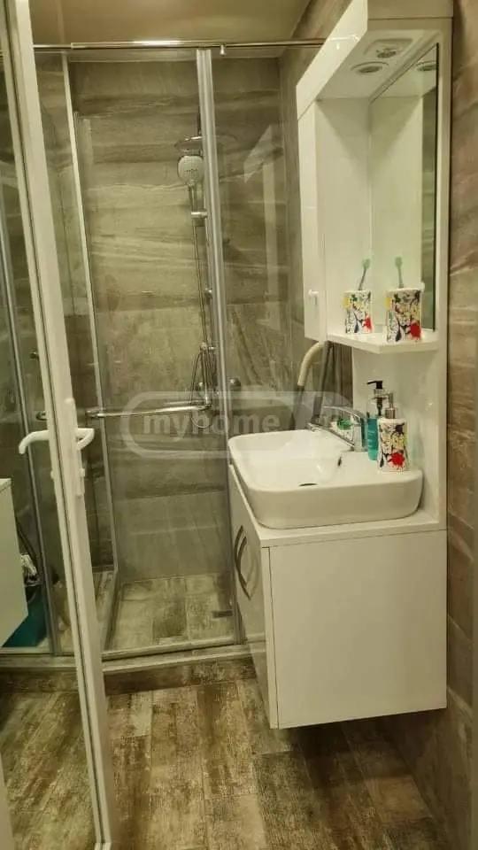 2-Room Apartment For Daily Rent In Batumi, Alliance Class, 50 M² — 130 ₾ Per Day view 5