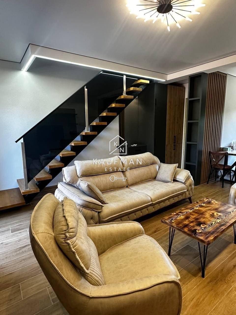 3-Room House For Rent In Batumi, Mikheil Sharashidze St, 53 view 1
