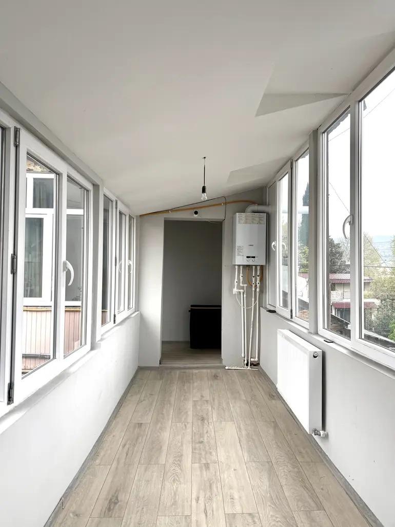 4-Zimmer-Wohnung, Kveda Chugureti