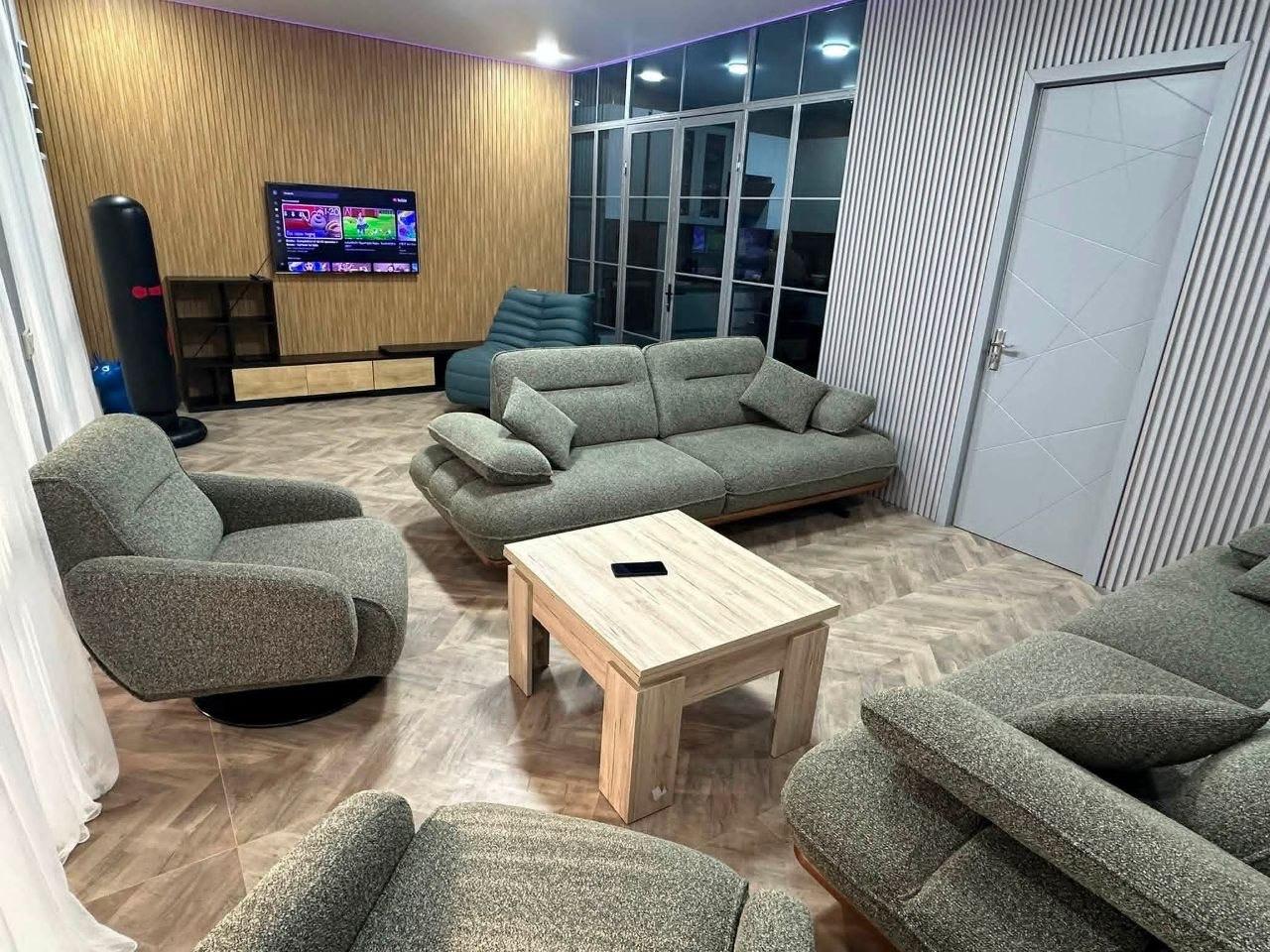 4-BR Cottage For Rent In Batumi, Makhinjauri Tunnel, 00 view 1