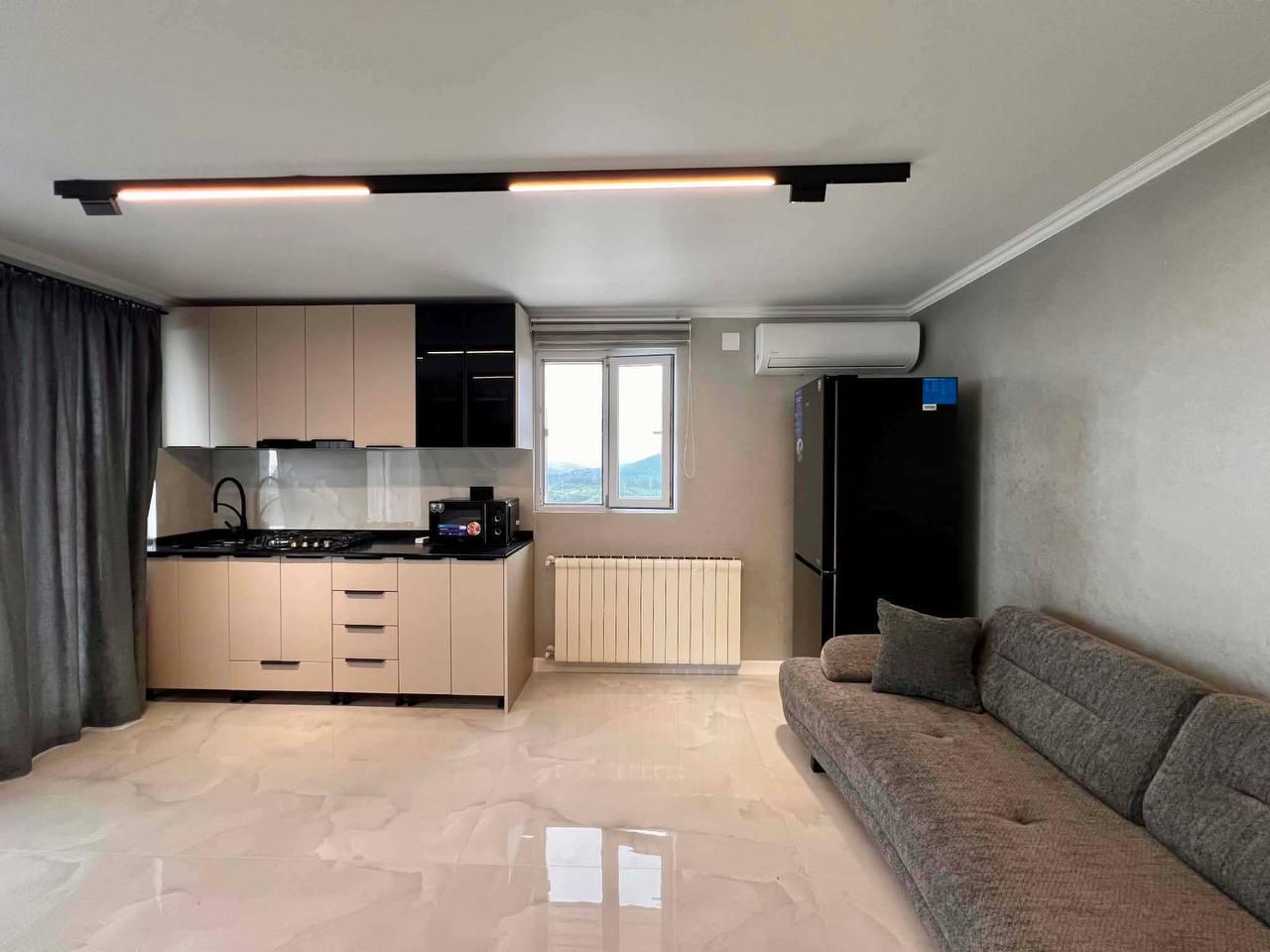 3-Room House For Rent In Batumi, Tbilisi St, 2 view 3