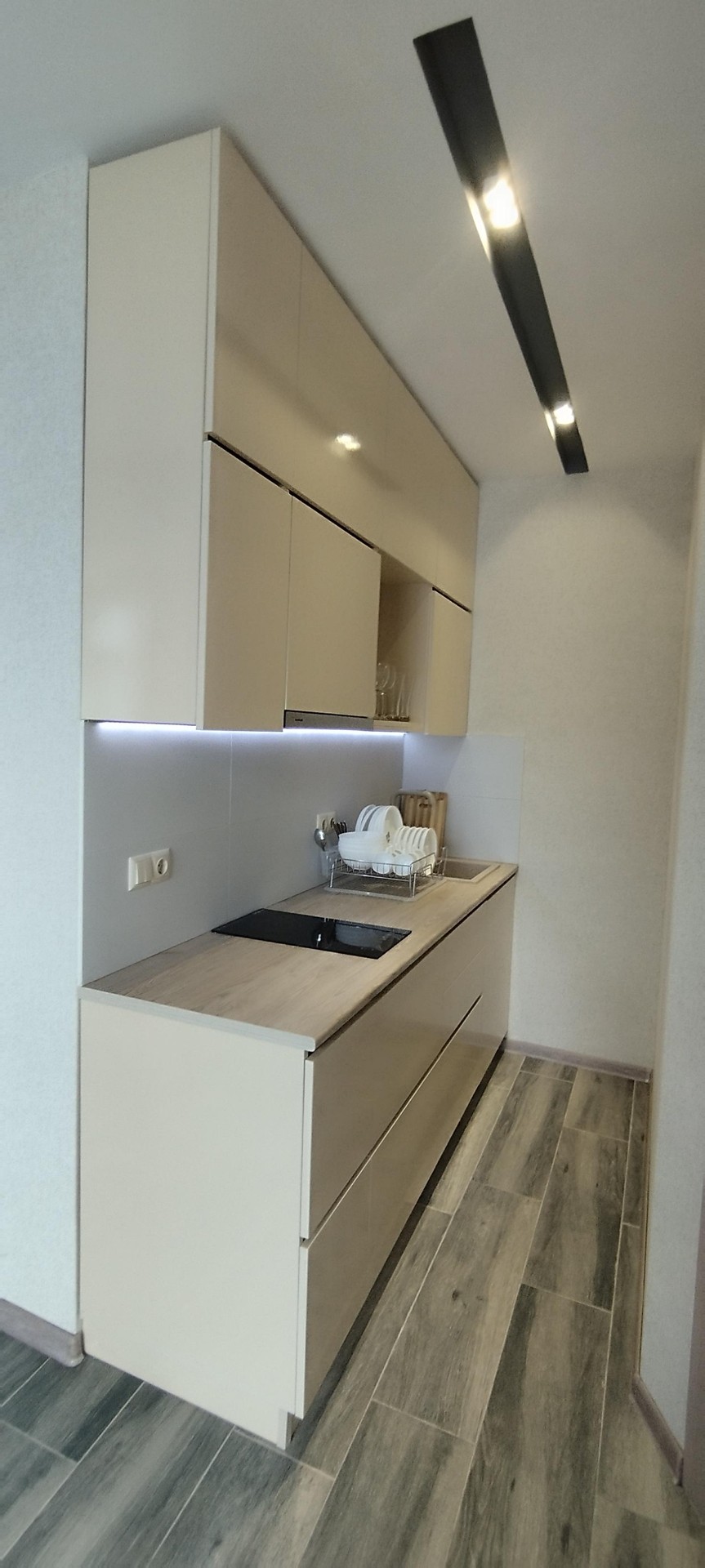 3-Room Apartment For Sale In Batumi, Tamar Mepe Ave, 1 view 5