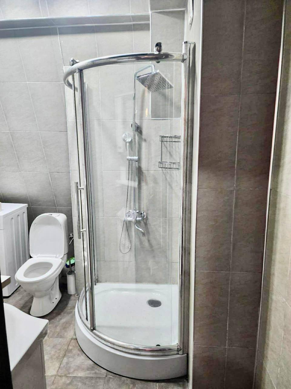 5-Room Apartment For Rent In Batumi, Mikhail Lermontov St, 31/37 view 6