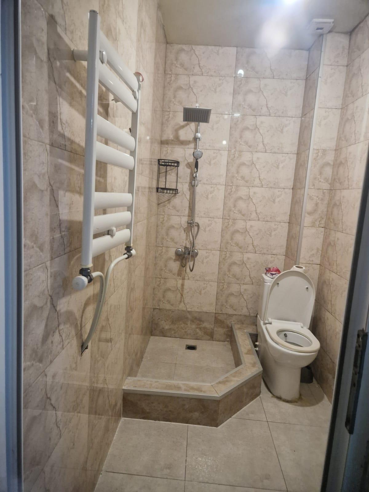 3-Room Apartment For Rent In Batumi, Fridon Khalvashi Ave, 185 view 13