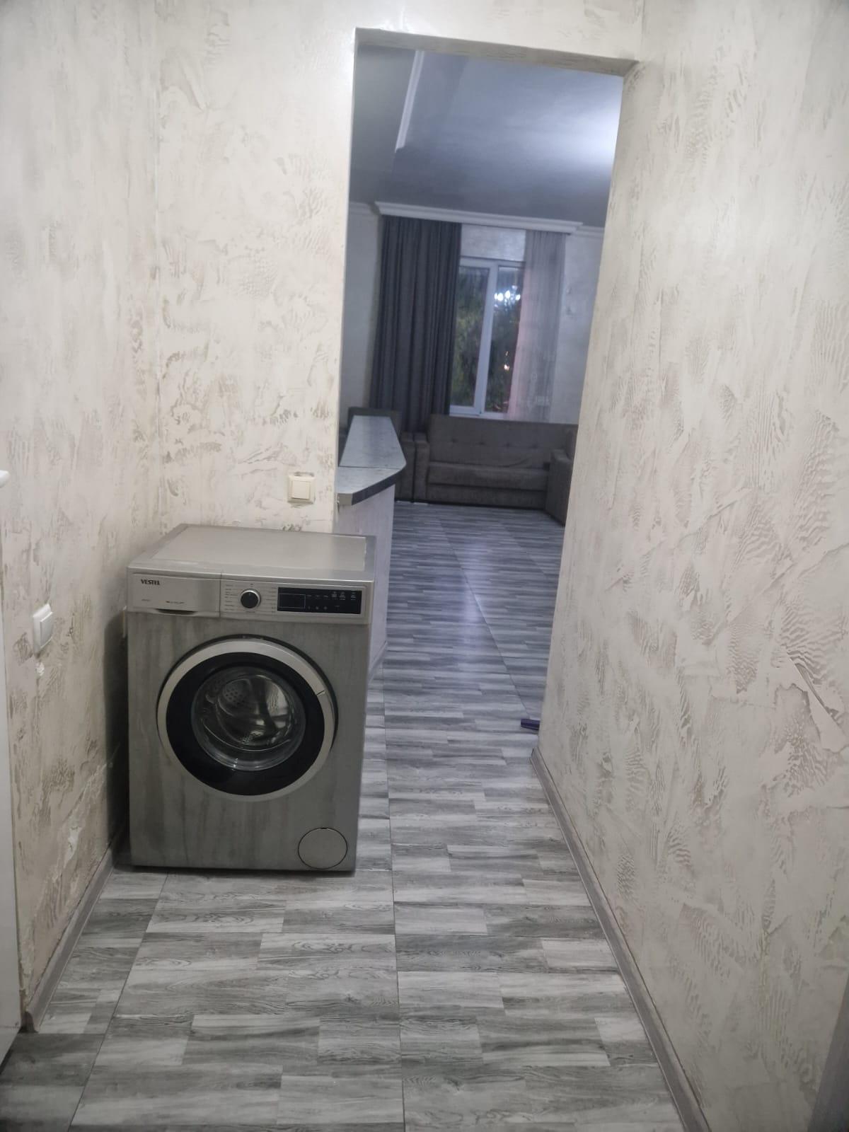 3-Room Apartment For Rent In Batumi, Fridon Khalvashi Ave, 185 view 15