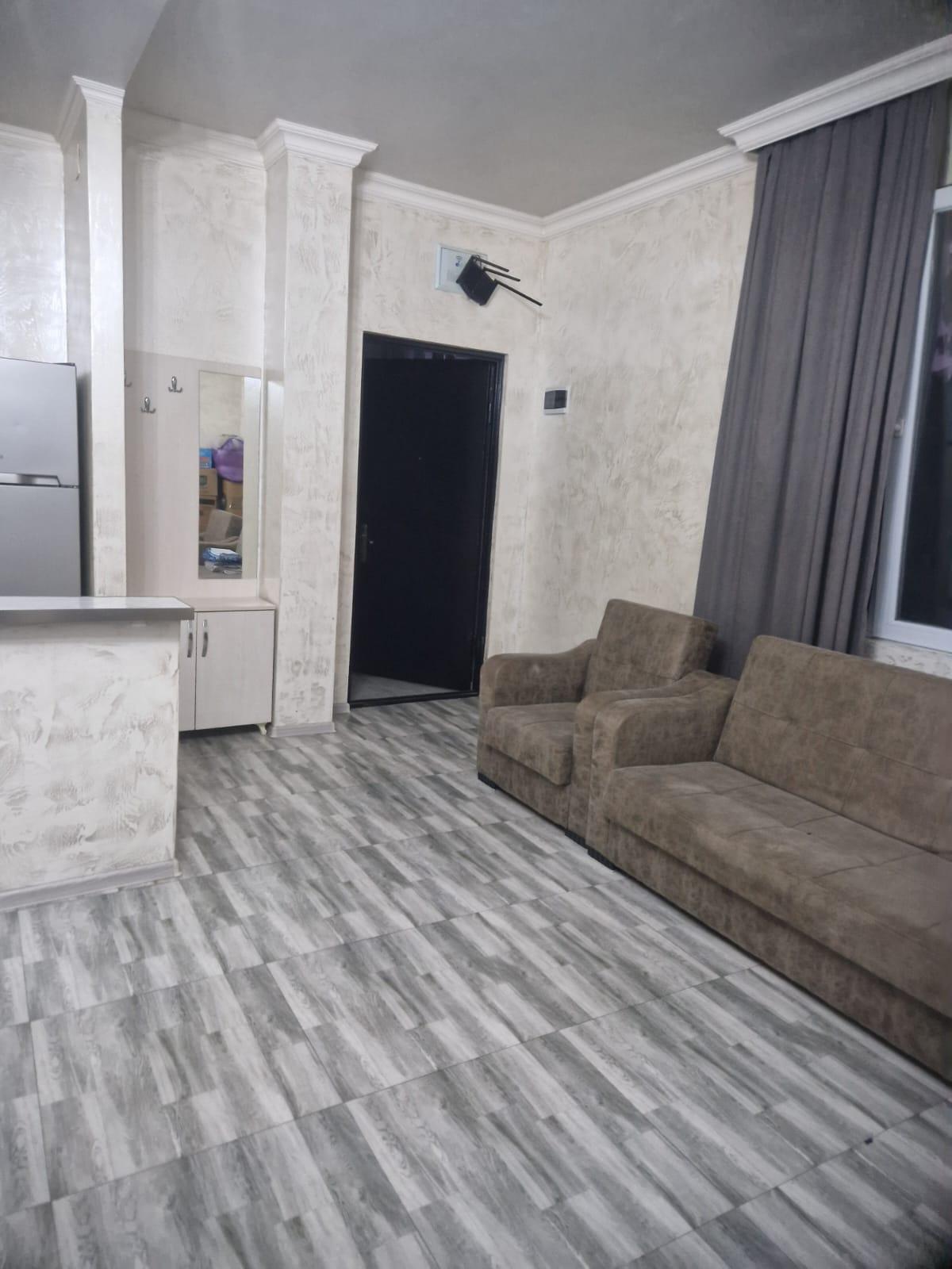 3-Room Apartment For Rent In Batumi, Fridon Khalvashi Ave, 185 view 5