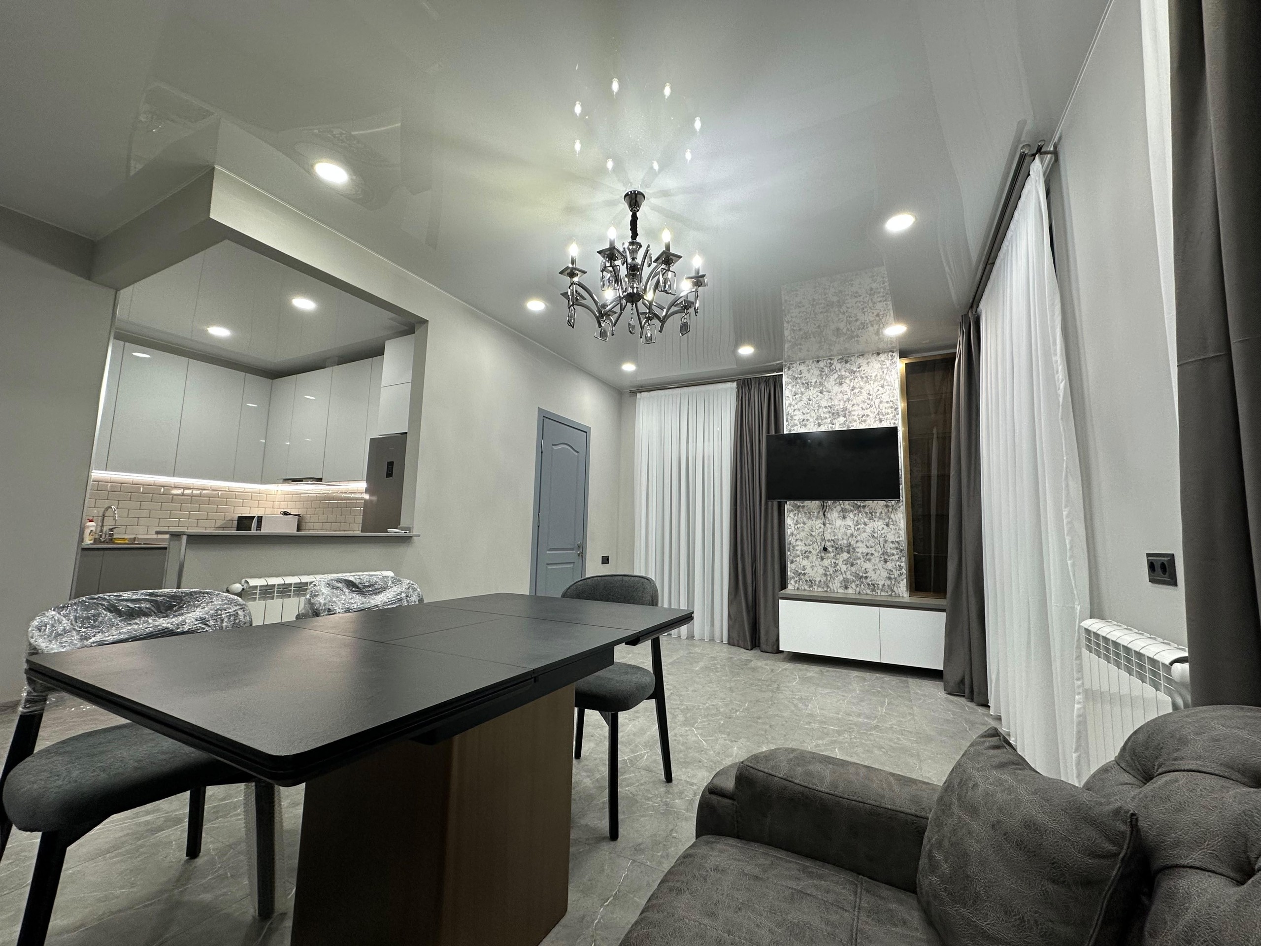 3-Room Apartment For Rent In Batumi, Fridon Khalvashi Ave, 101 view 7