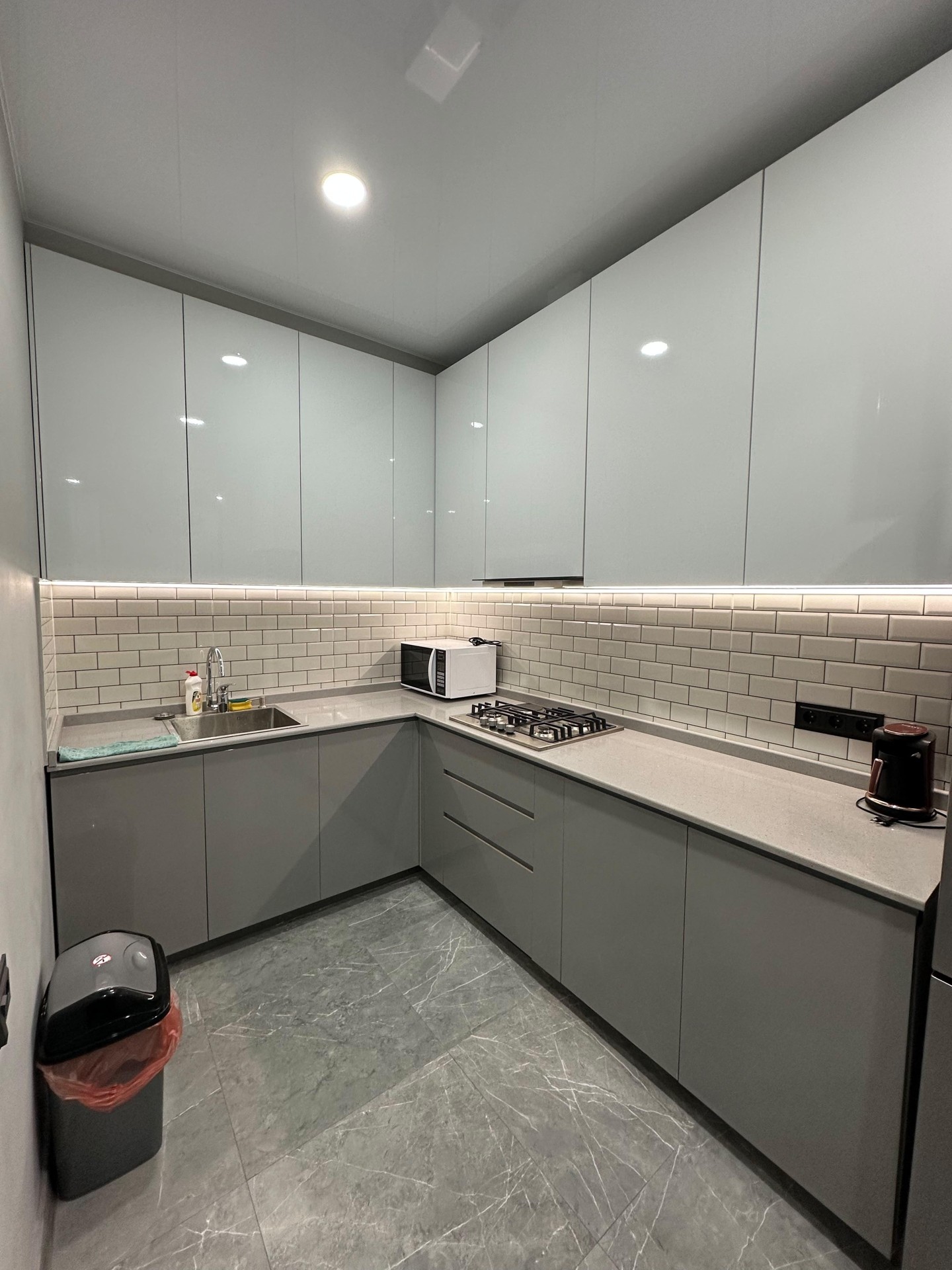 3-Room Apartment For Rent In Batumi, Fridon Khalvashi Ave, 101 view 13