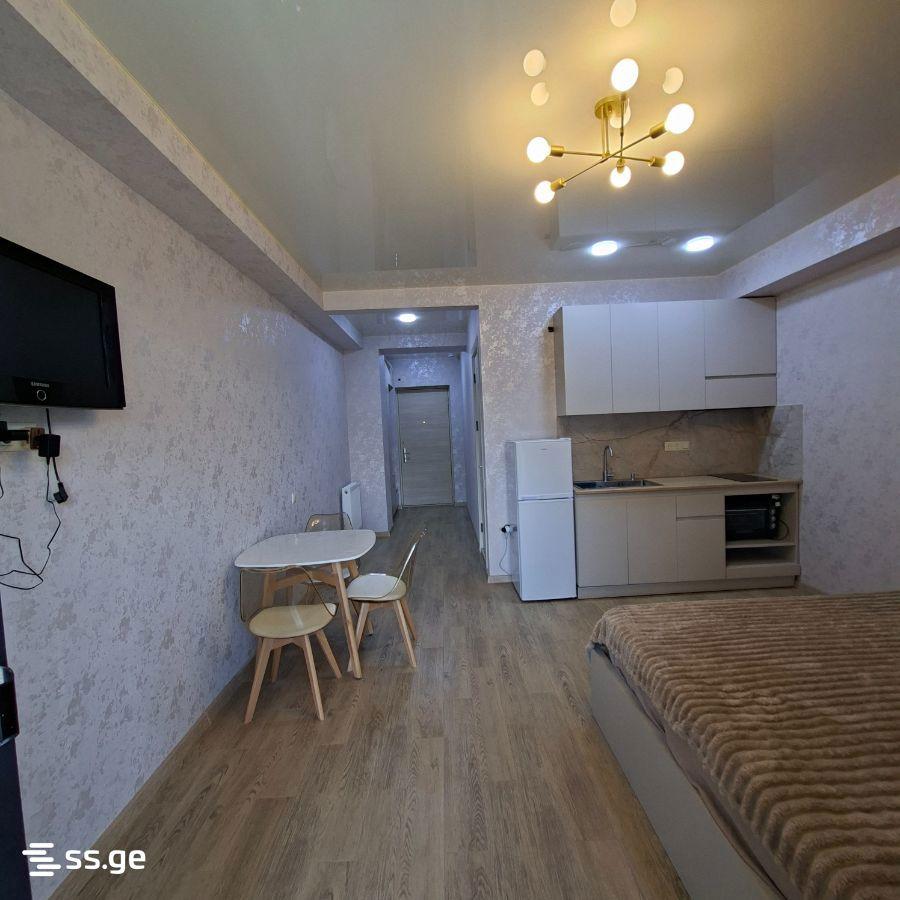 1部屋のマンション、Avchala