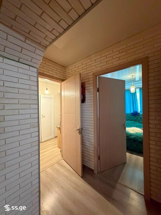 5-Room Apartment For Sale In Kutaisi, Nikoloz Muskhelishvili St, 2 view 10