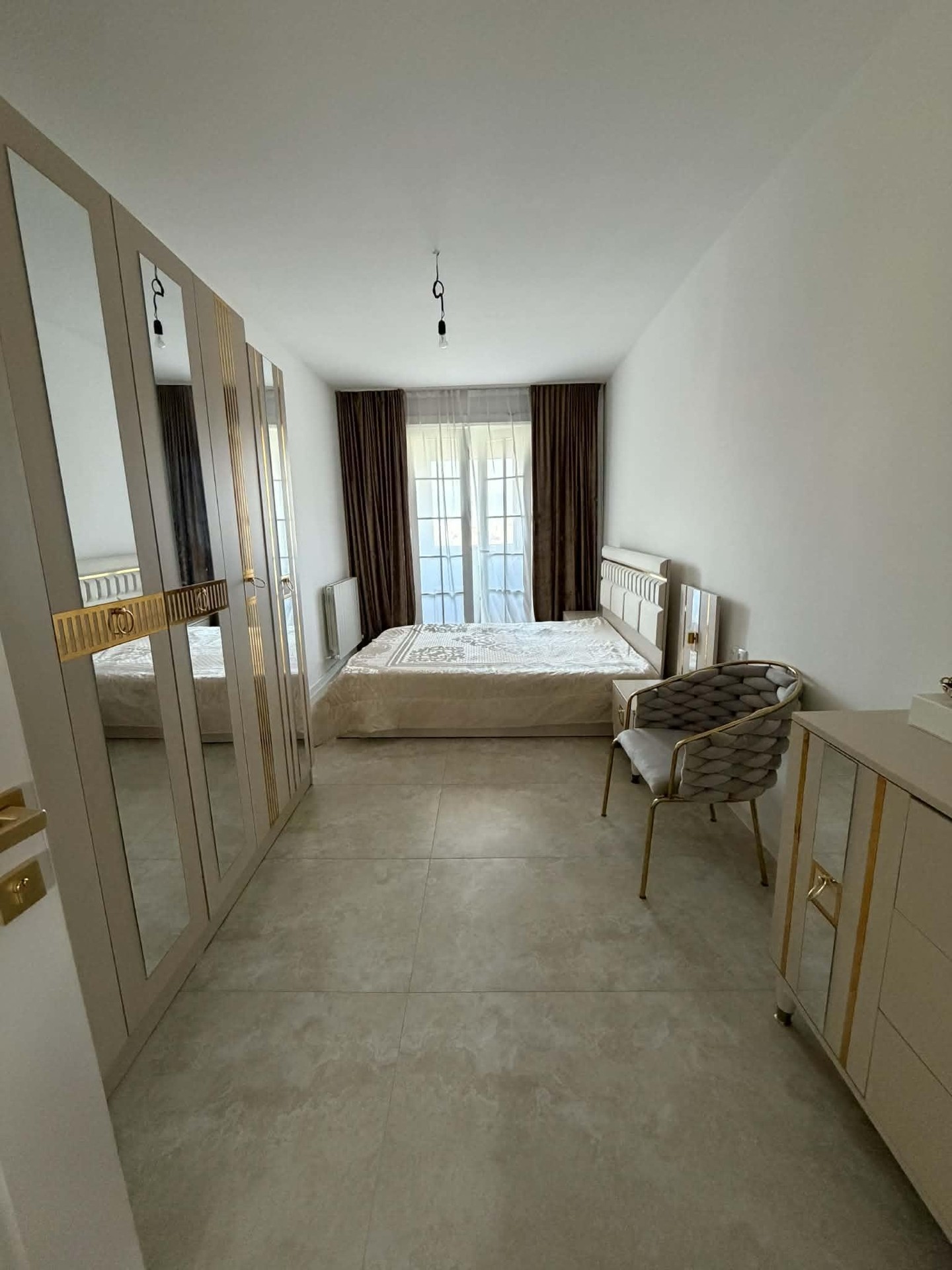 3 odalı daire, Zghvisubani 3rd Micro District / 1st Block