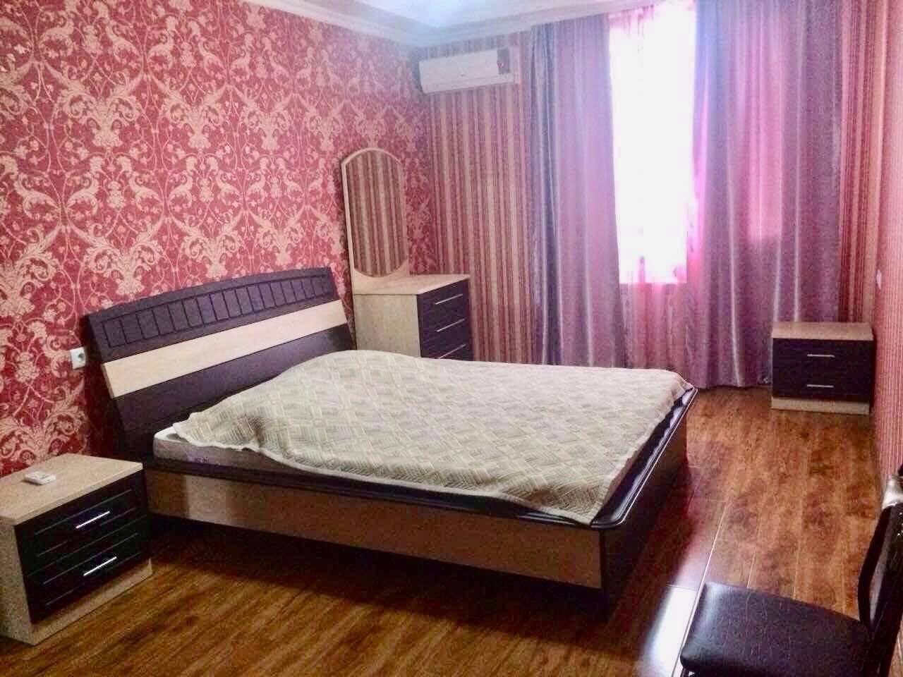 4-Room Apartment For Rent In Batumi, Shalva Inasaridze St, 14 view 3