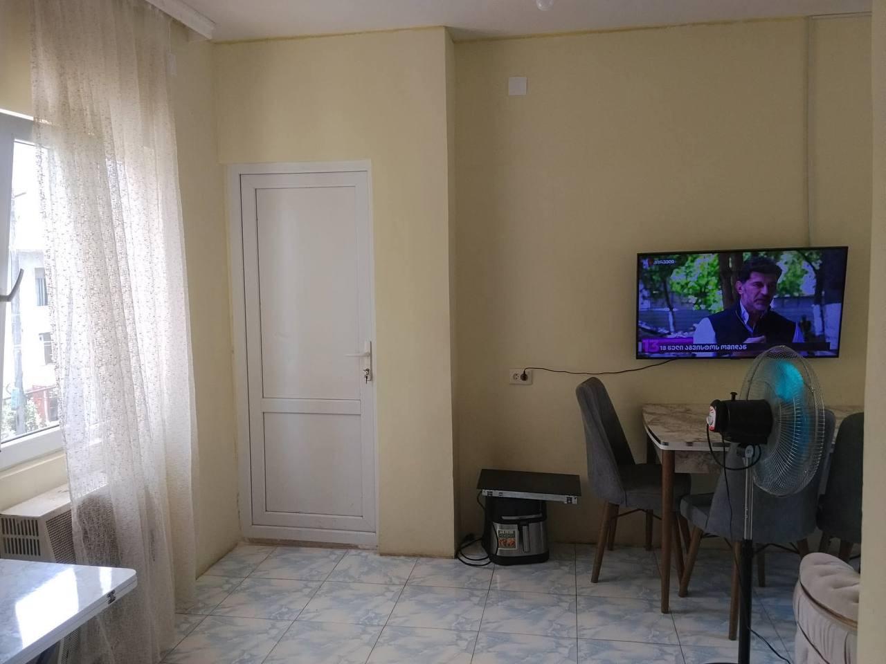 2-Room Apartment For Rent In Batumi, Fridon Khalvashi 4th Dead End, 1a view 3