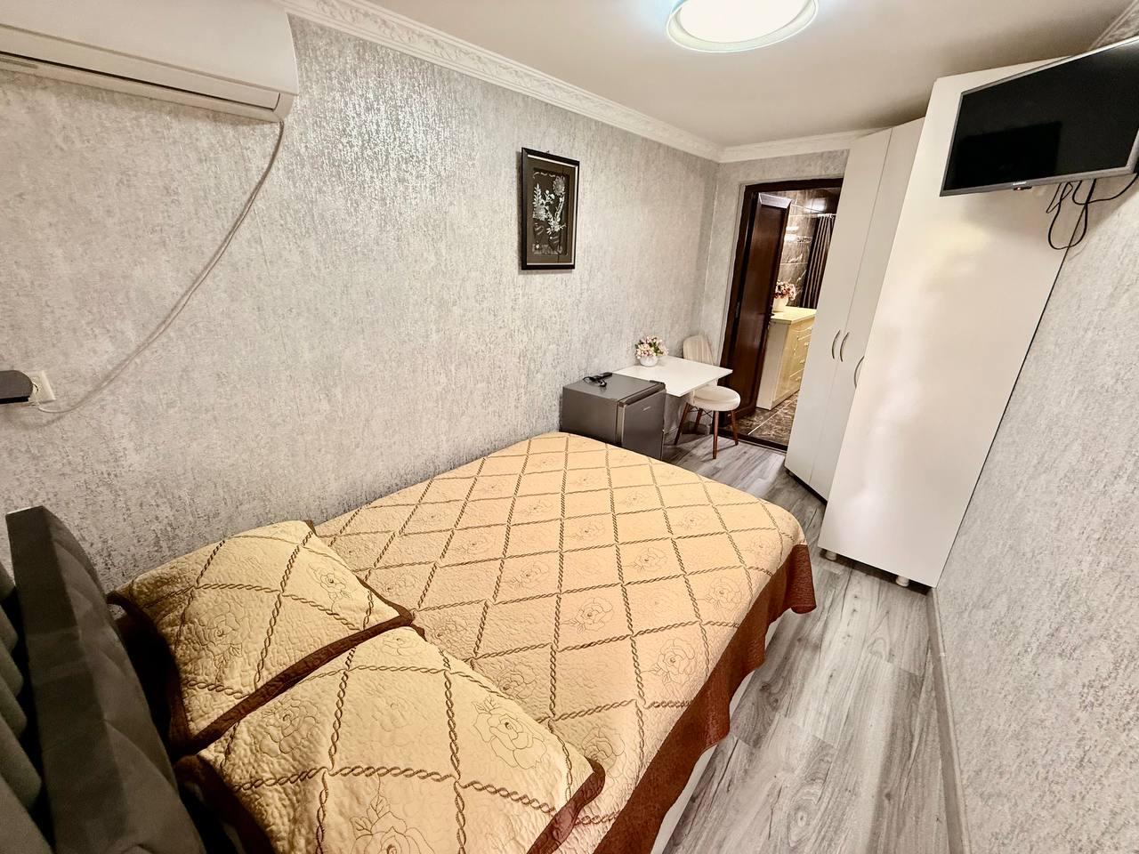 Studio Apartment For Rent In Batumi, Zakaria Chichinadze St, 1 view 4