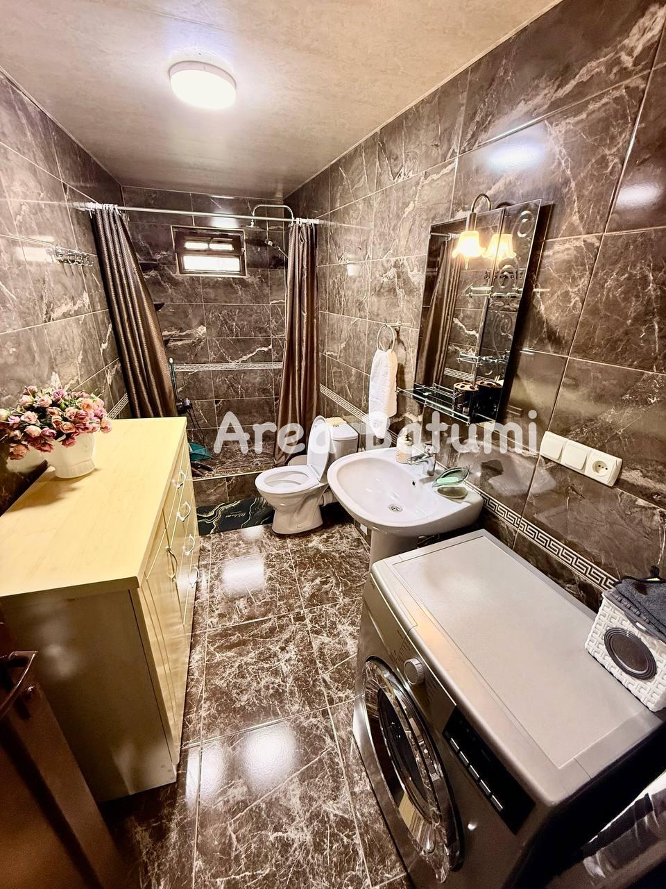 Studio Apartment For Rent In Batumi, Zakaria Chichinadze St, 1 view 7