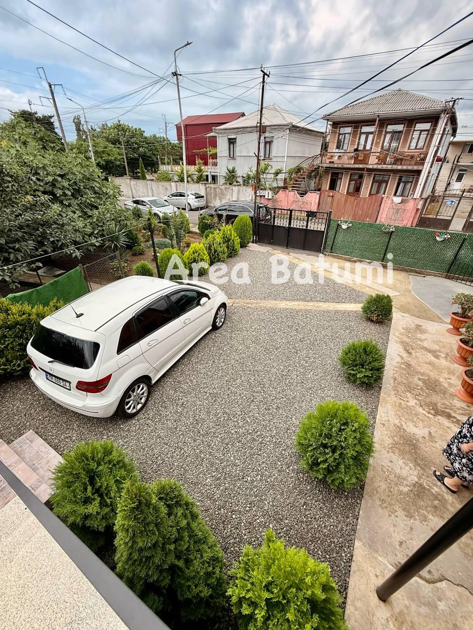 Studio Apartment For Rent In Batumi, Zakaria Chichinadze St, 1 view 8