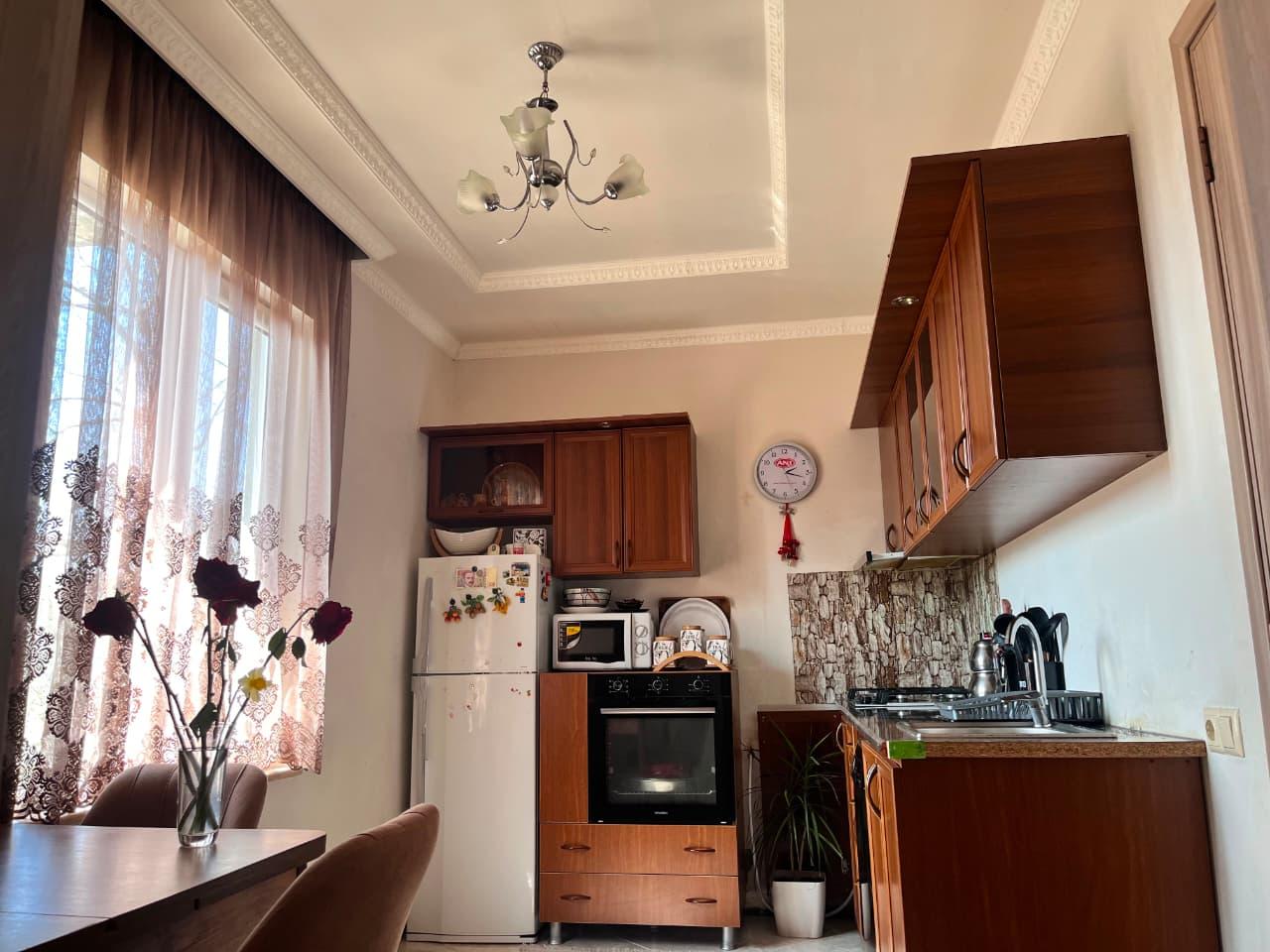 5-Room House For Rent In Batumi, Fridon Khalvashi Ave, 1 view 4