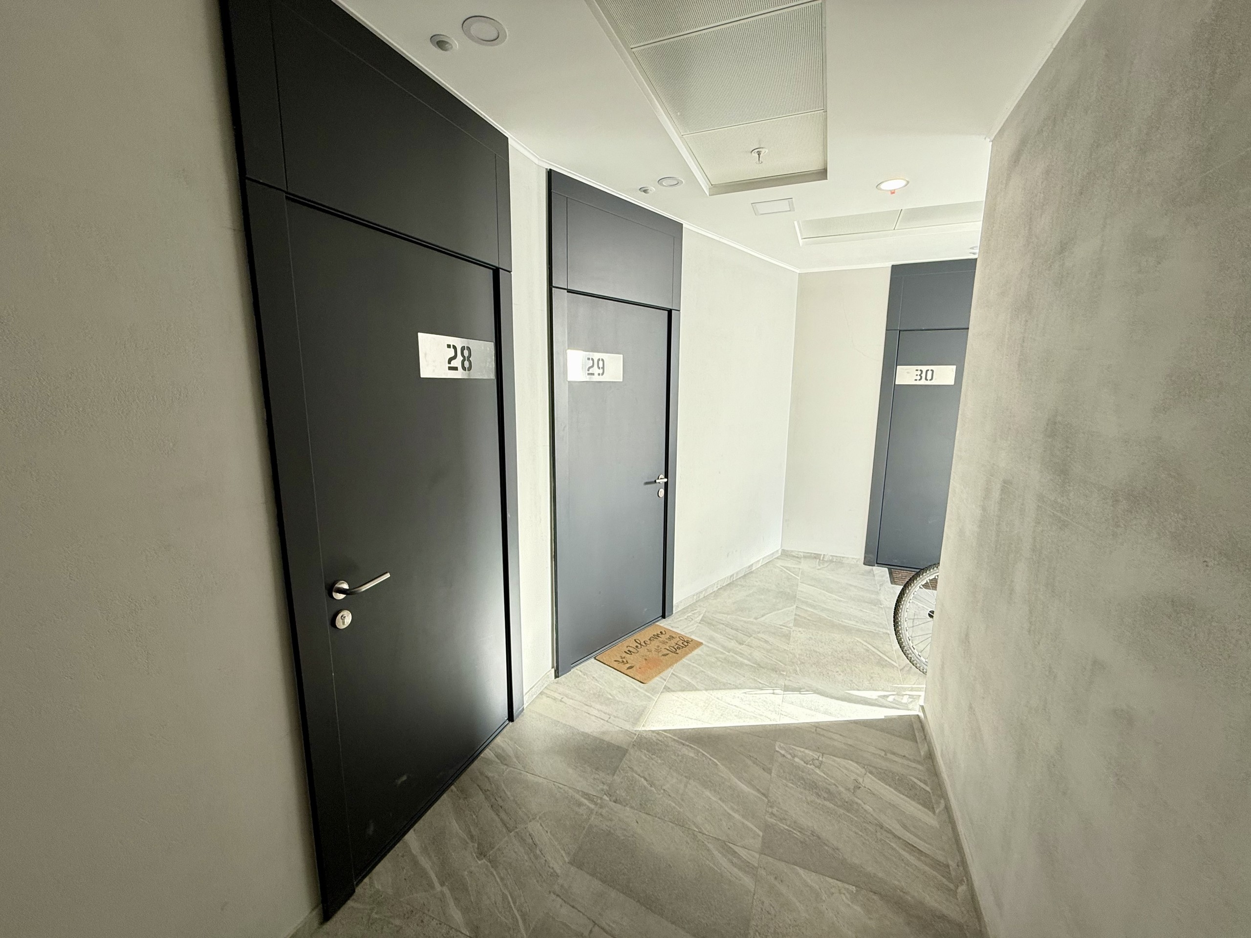 Studio Apartment For Sale view 9
