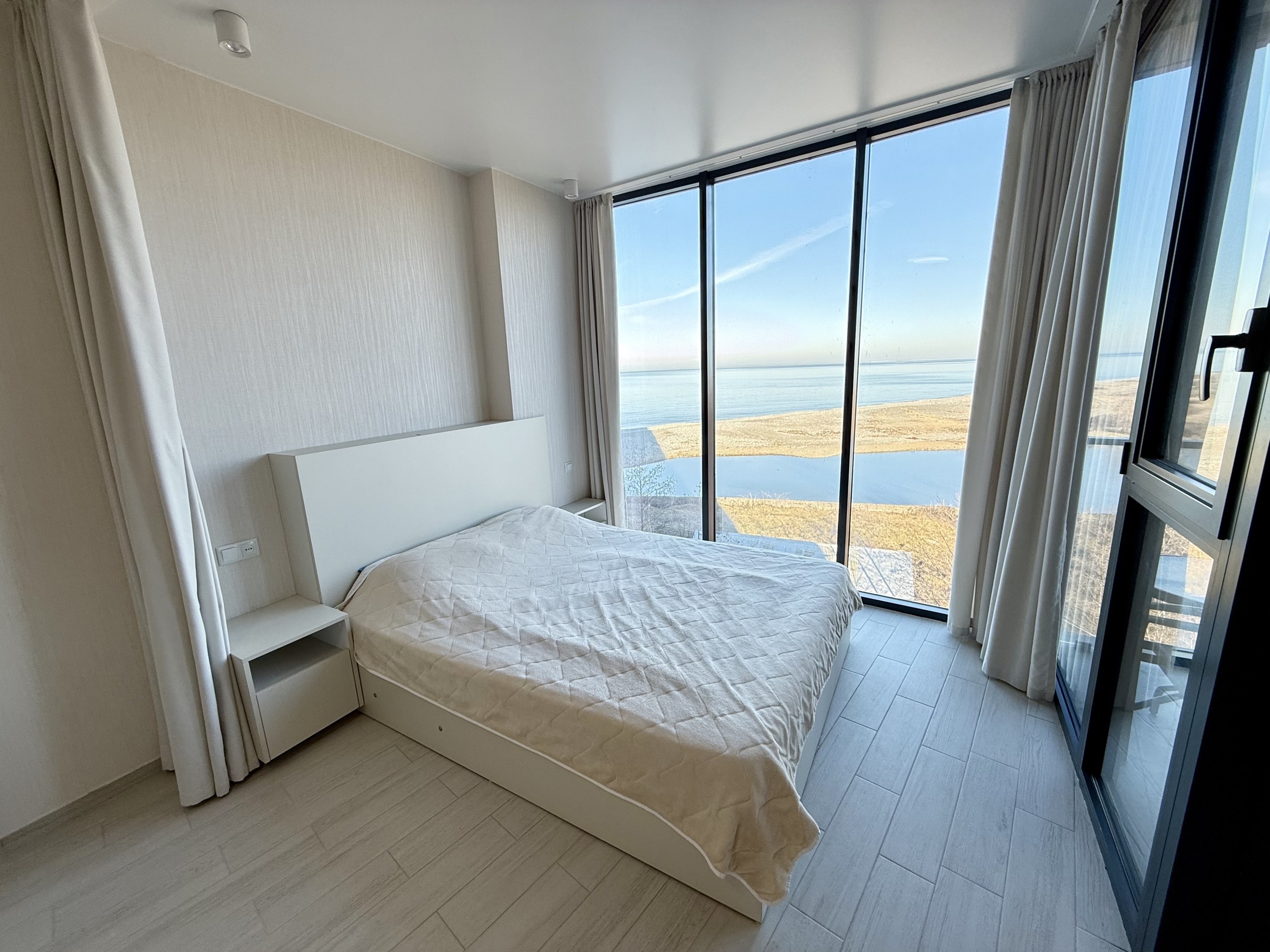 Studio Apartment For Sale view 2