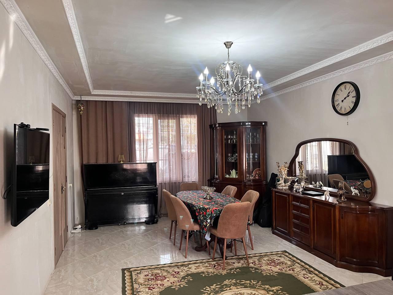 5-Room House For Rent In Batumi, Fridon Khalvashi Ave, 7 view 1