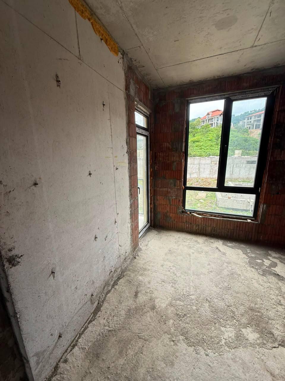 5-Room Penthouse Apartment For Sale In Batumi, Kakhi Kavsadze St, 1 view 5