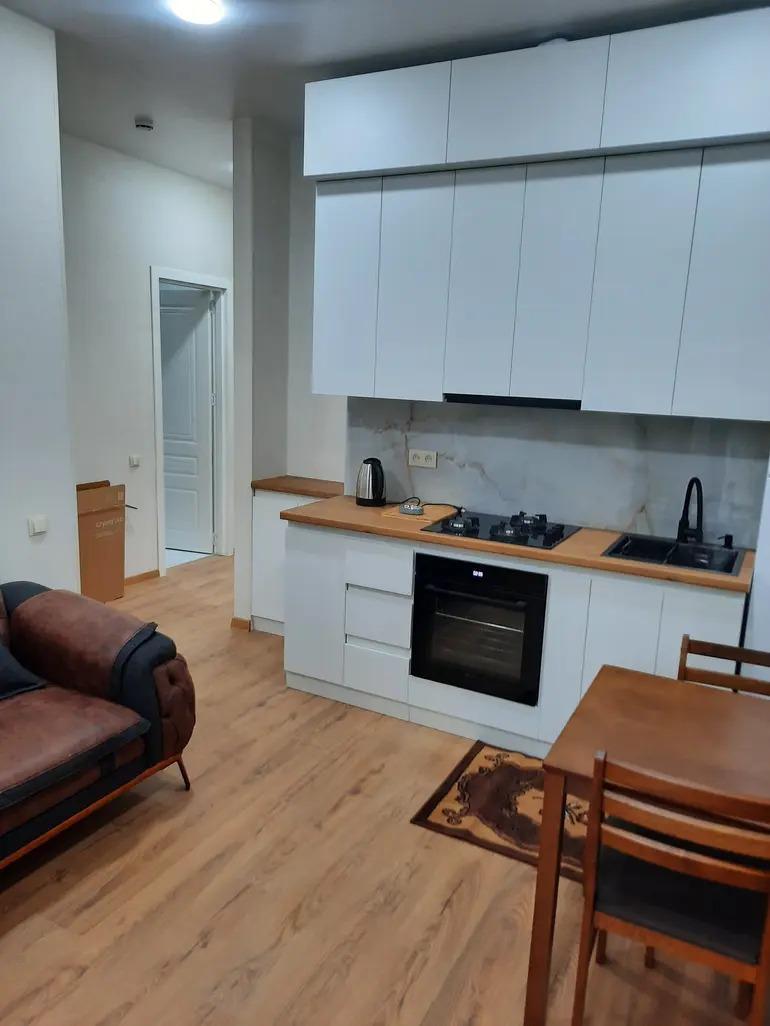 3部屋のマンション、Didube