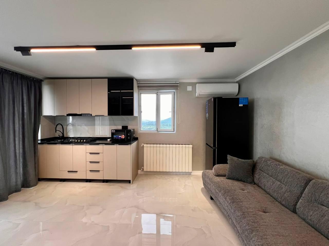 2-Room Apartment For Rent In Batumi, Tbilisi St, 53 view 3