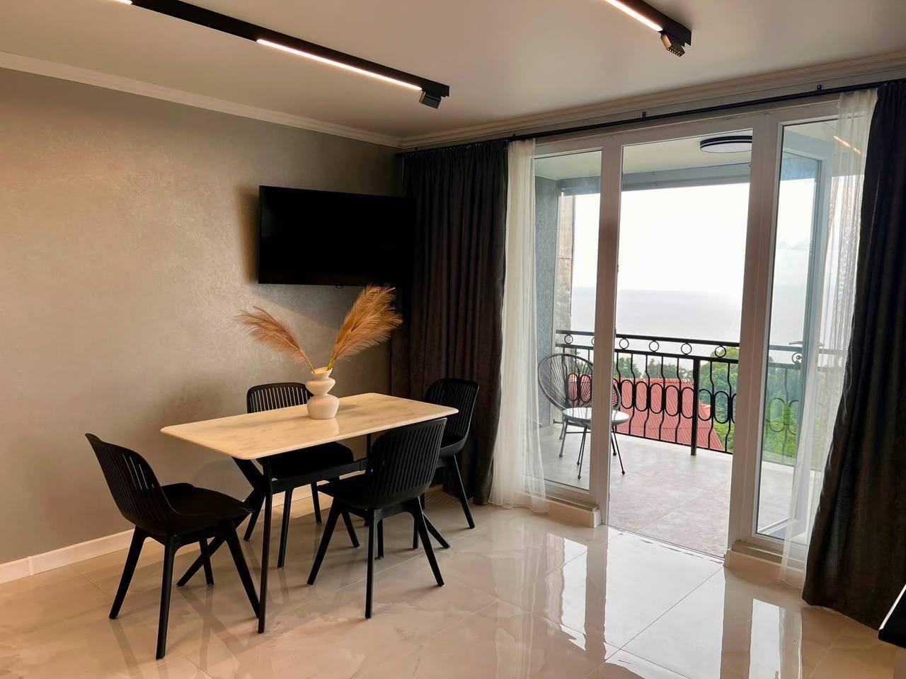 2-Room Apartment For Rent In Batumi, Tbilisi St, 53 view 2
