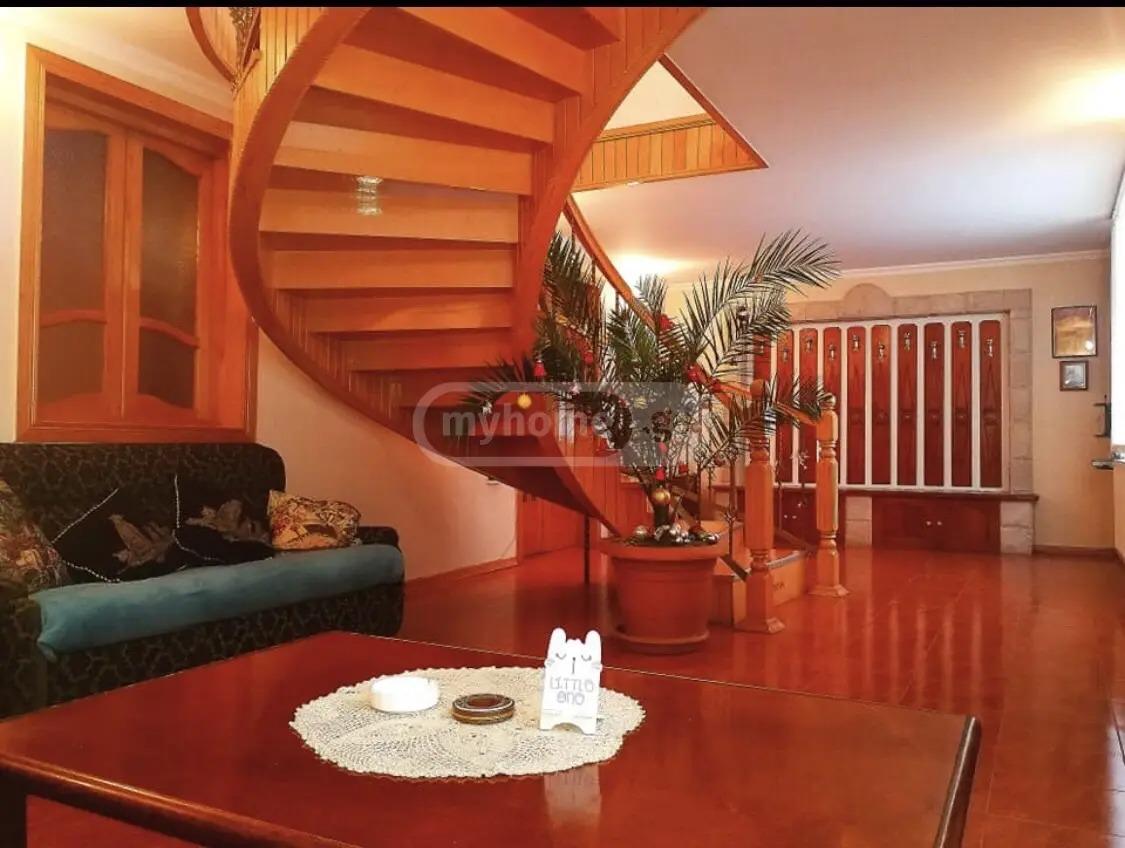 Krtsanisi St, 4: 8-Room House, 240.0 M² | Korter.Ge view 14