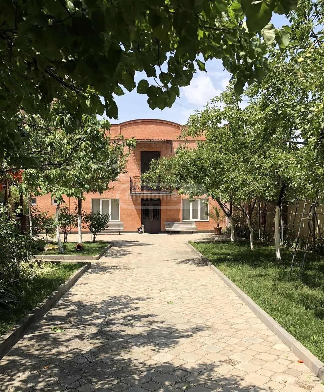 Krtsanisi St, 4: 8-Room House, 240.0 M² | Korter.Ge view 11