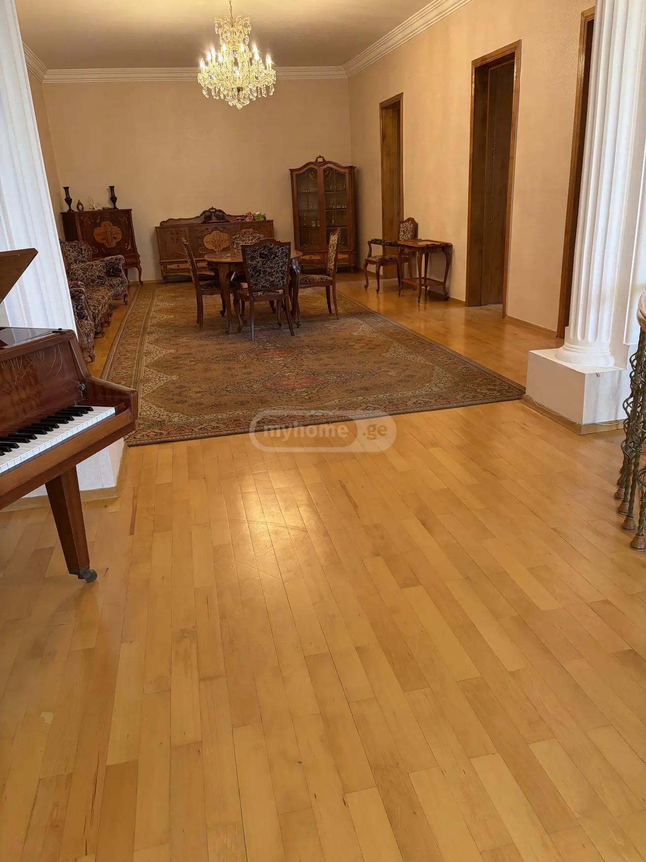 Krtsanisi St, 4: 8-Room House, 240.0 M² | Korter.Ge view 8