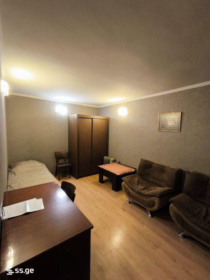 1-Zimmer-Wohnung, Dighomi Massive 4th Block