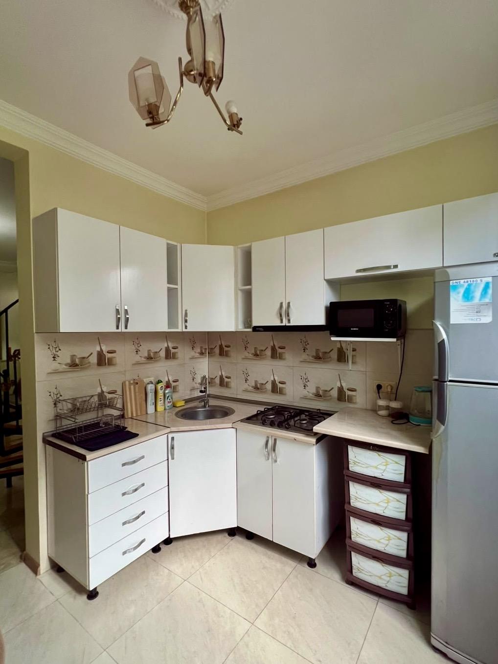 4-Room House For Rent In Batumi, Mikhail Lermontov St, 36 view 8