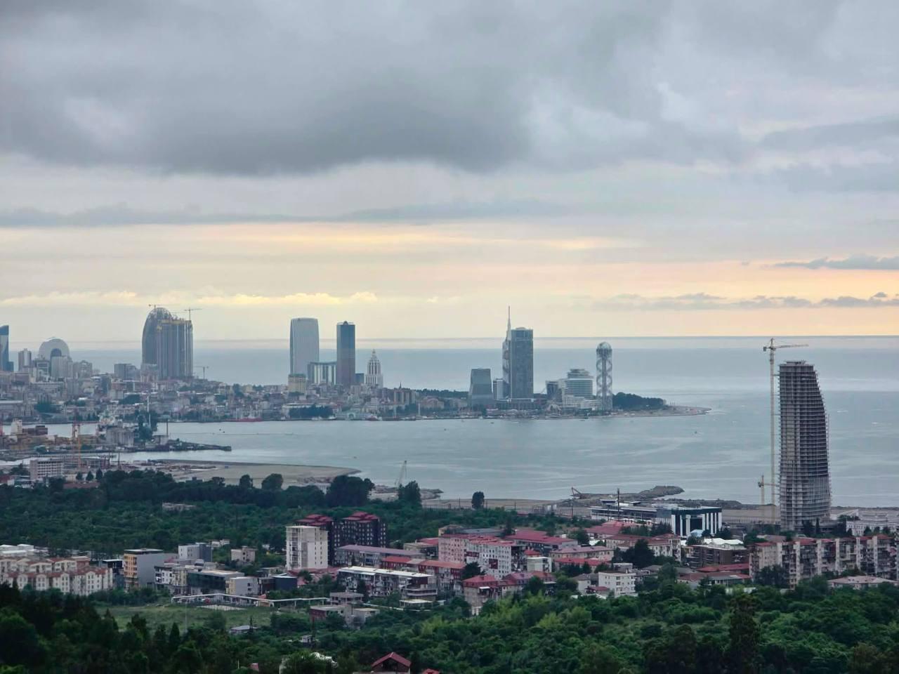 3-Room House For Rent In Batumi, Ioseb Noneshvili St view 2
