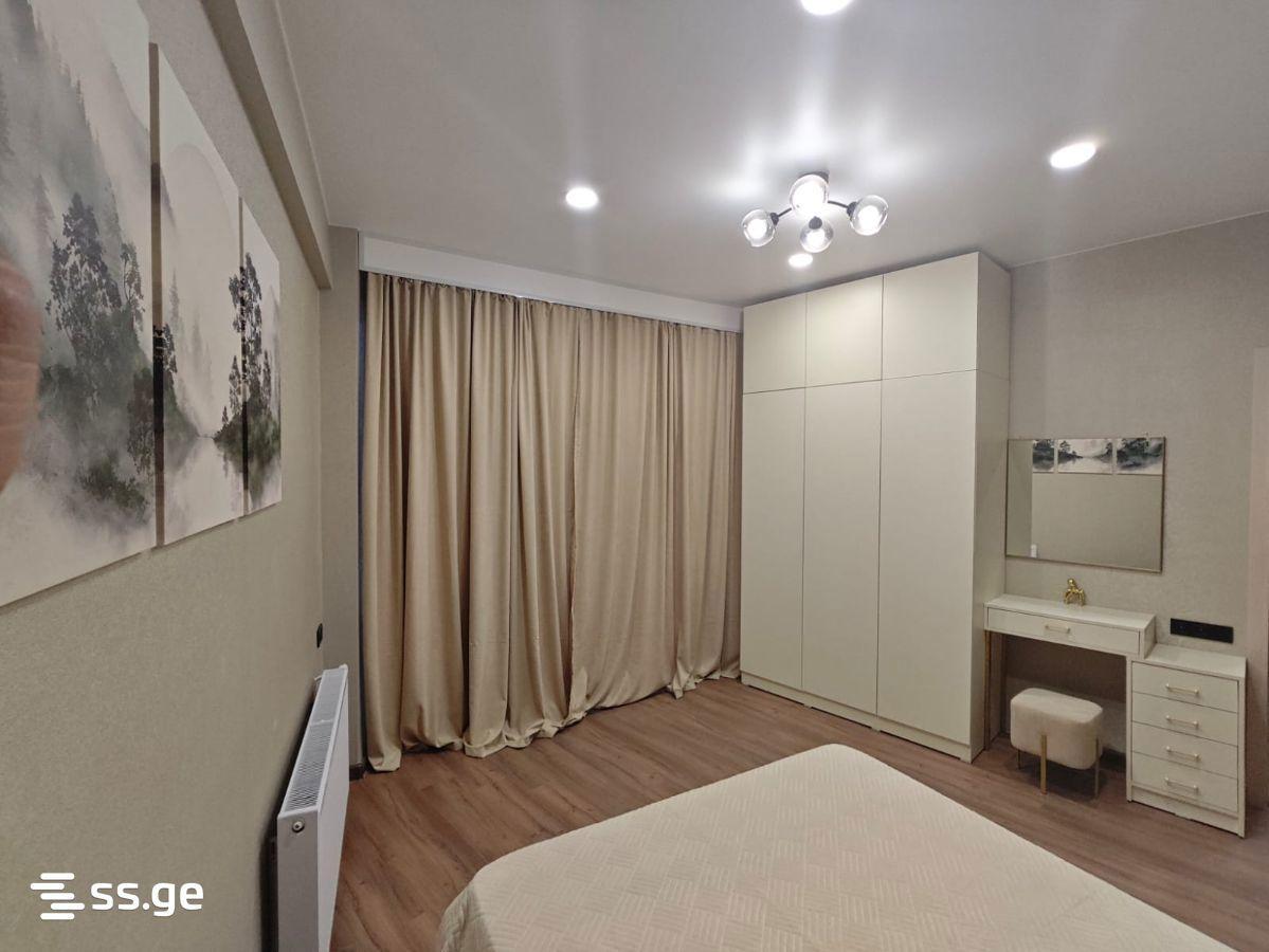 2部屋のマンション、არტურ ლაისტის ქუჩა