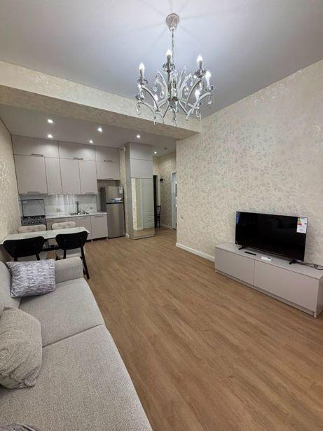 2部屋のマンション、Nadzaladevi