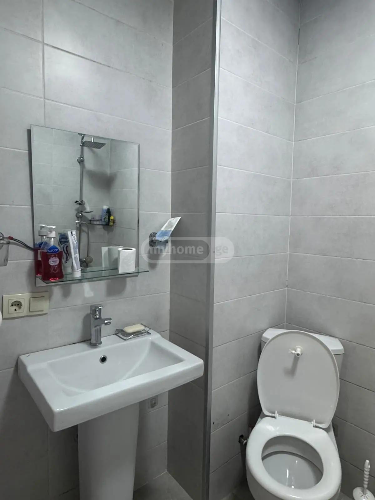 2-Room Apartment For Daily Rent In Batumi, Middle House, 50 M² — 130 ₾ Per Day view 8