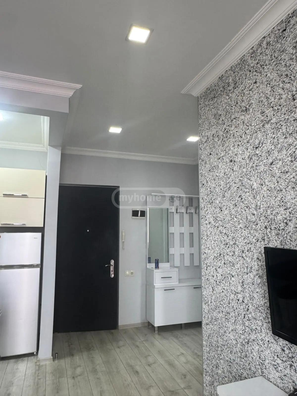 2-Room Apartment For Daily Rent In Batumi, Middle House, 50 M² — 130 ₾ Per Day view 6