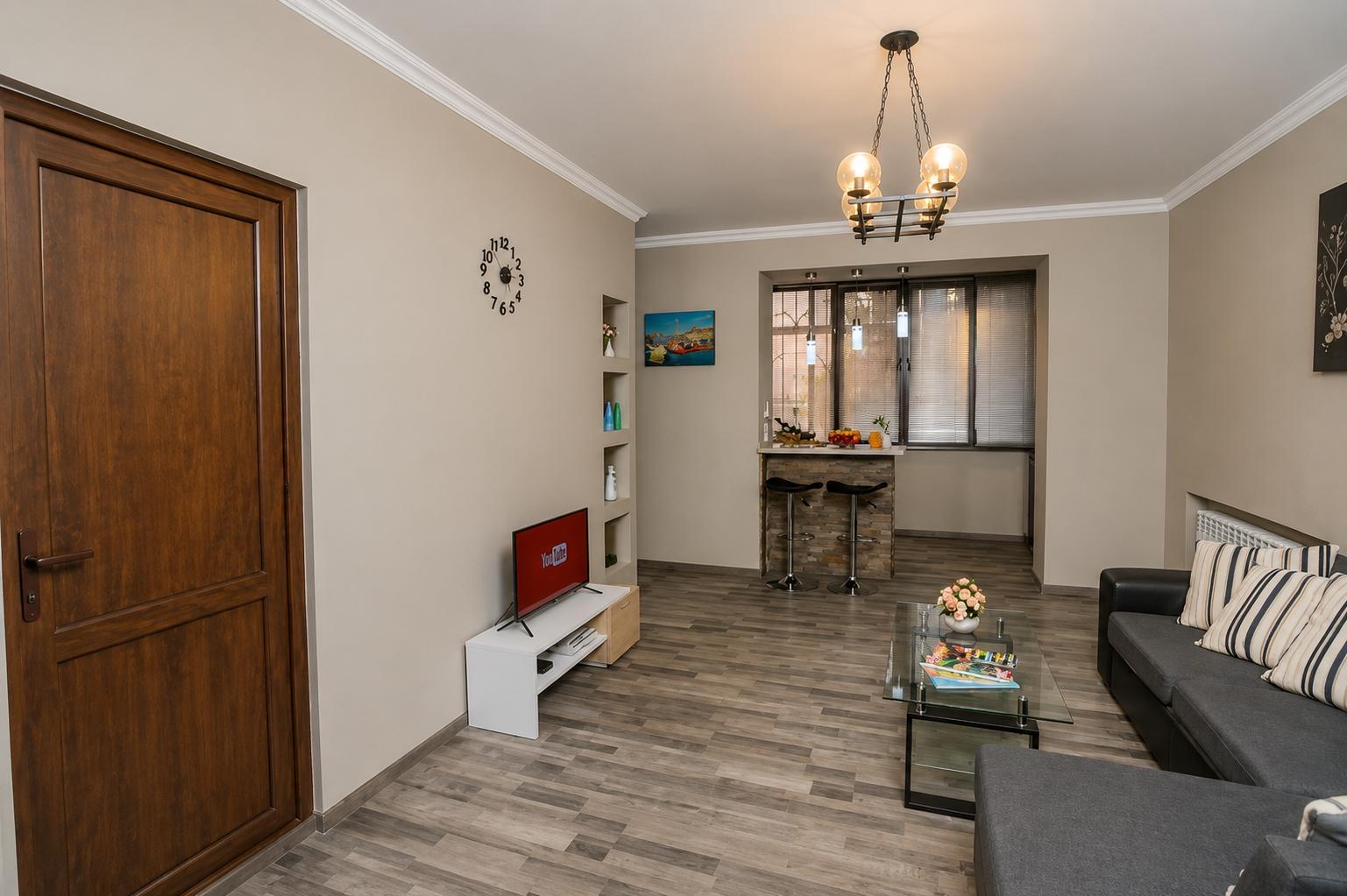 David Aghmashenebeli Ave, 179: 2-Room, 46.0 M² | Korter.Ge view 2