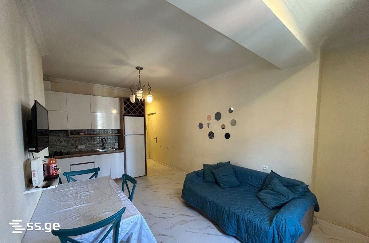 3-Room Apartment For Rent In Tbilisi, Petre Iberi St, 8 view 2