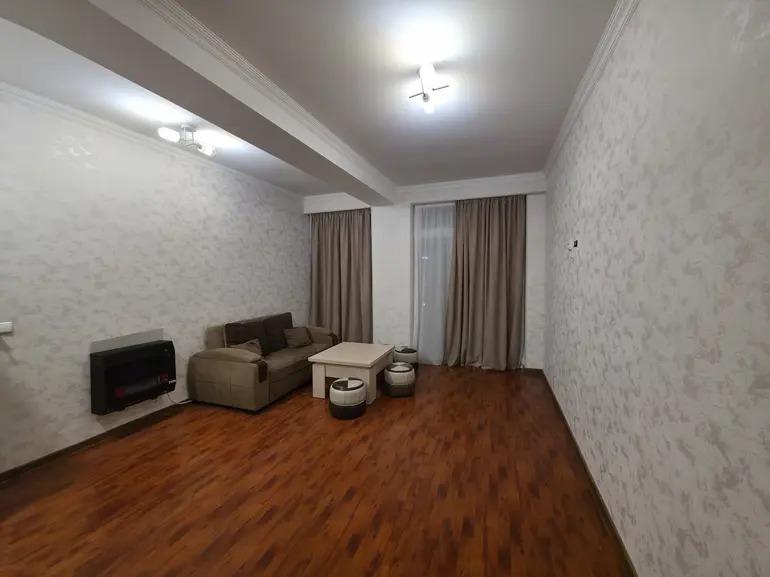 2部屋のマンション、Zghvisubani (Temka)