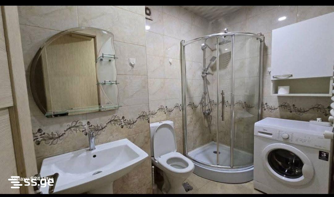 3-Room Apartment For Rent In Tbilisi, Mirian Mepe St, 104a view 1