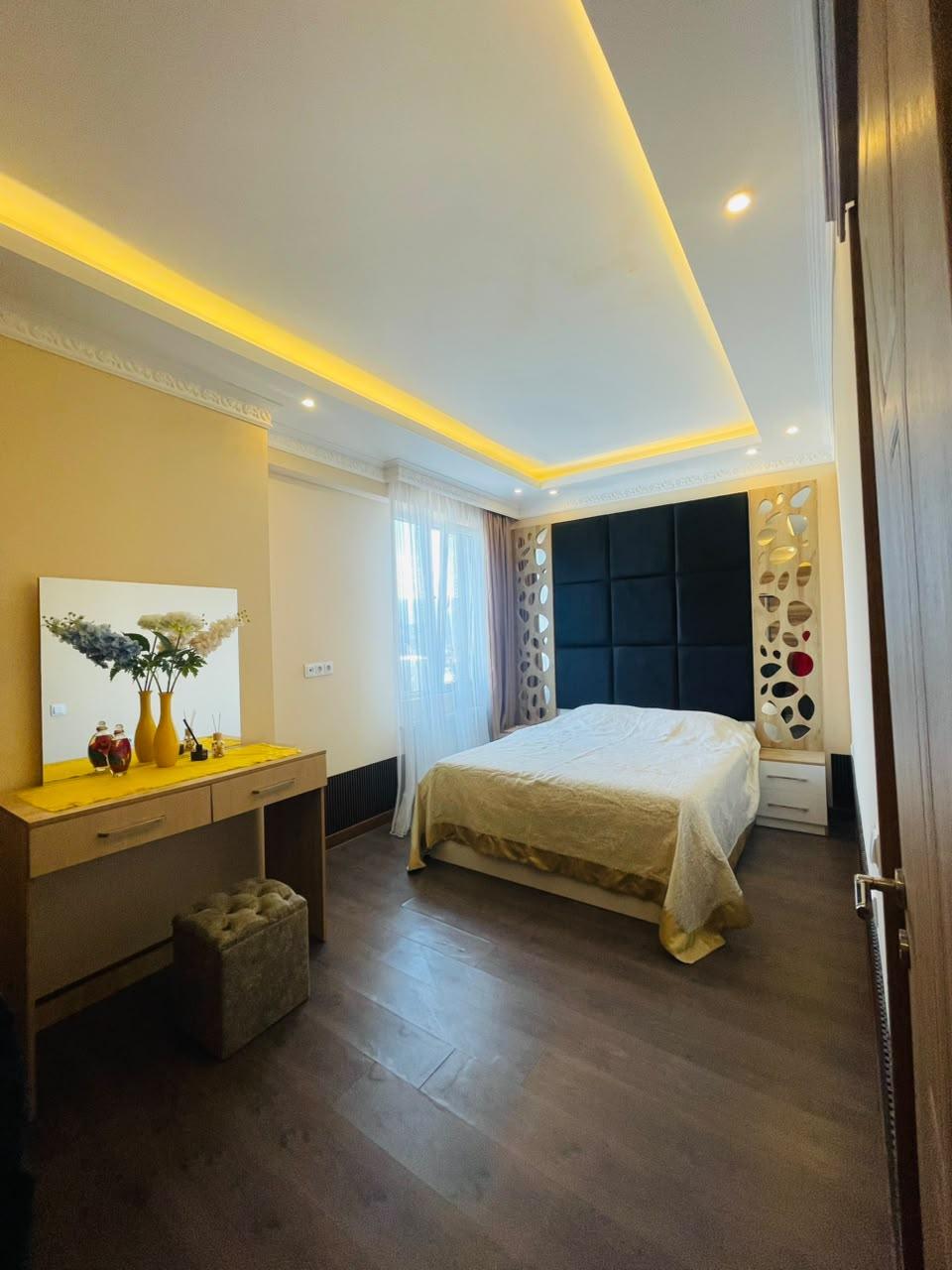 5-Room Apartment For Daily Rent In Batumi, David Aghmashenebeli St, 107 M² — 330 ₾ Per Day view 4