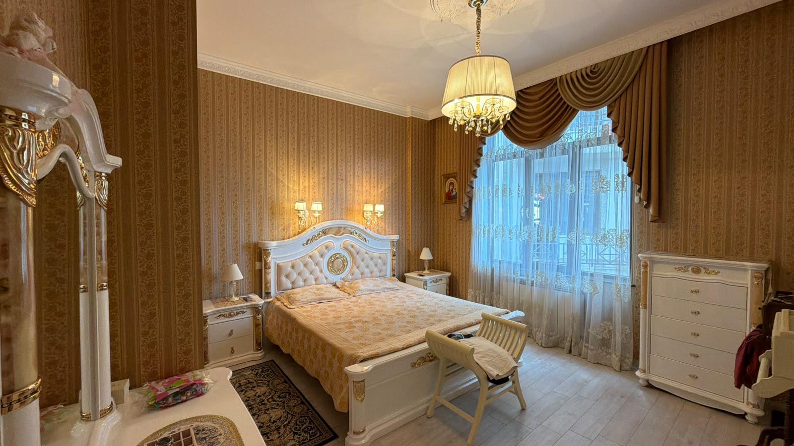 4-Room Apartment For Rent In Batumi, Nodar Dumbadze St, 7 view 1