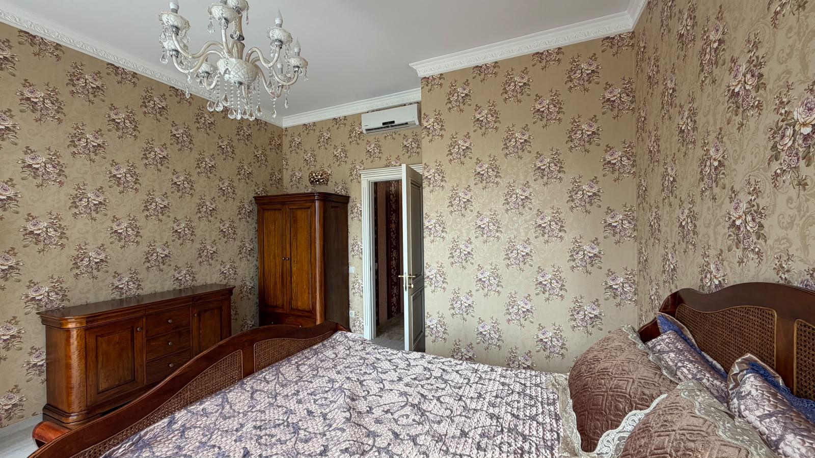 4-Room Apartment For Rent In Batumi, Nodar Dumbadze St, 7 view 6