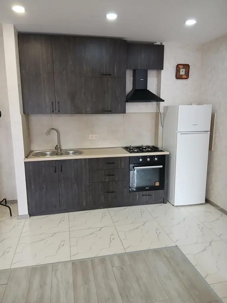 2-Room Apartment For Rent In Tbilisi, Davari St, 37 view 3