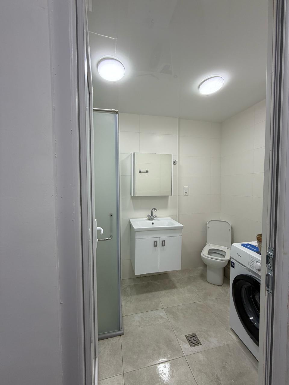 Studio Apartment For Rent In Batumi, Tamar Mepe Ave, 38 view 4