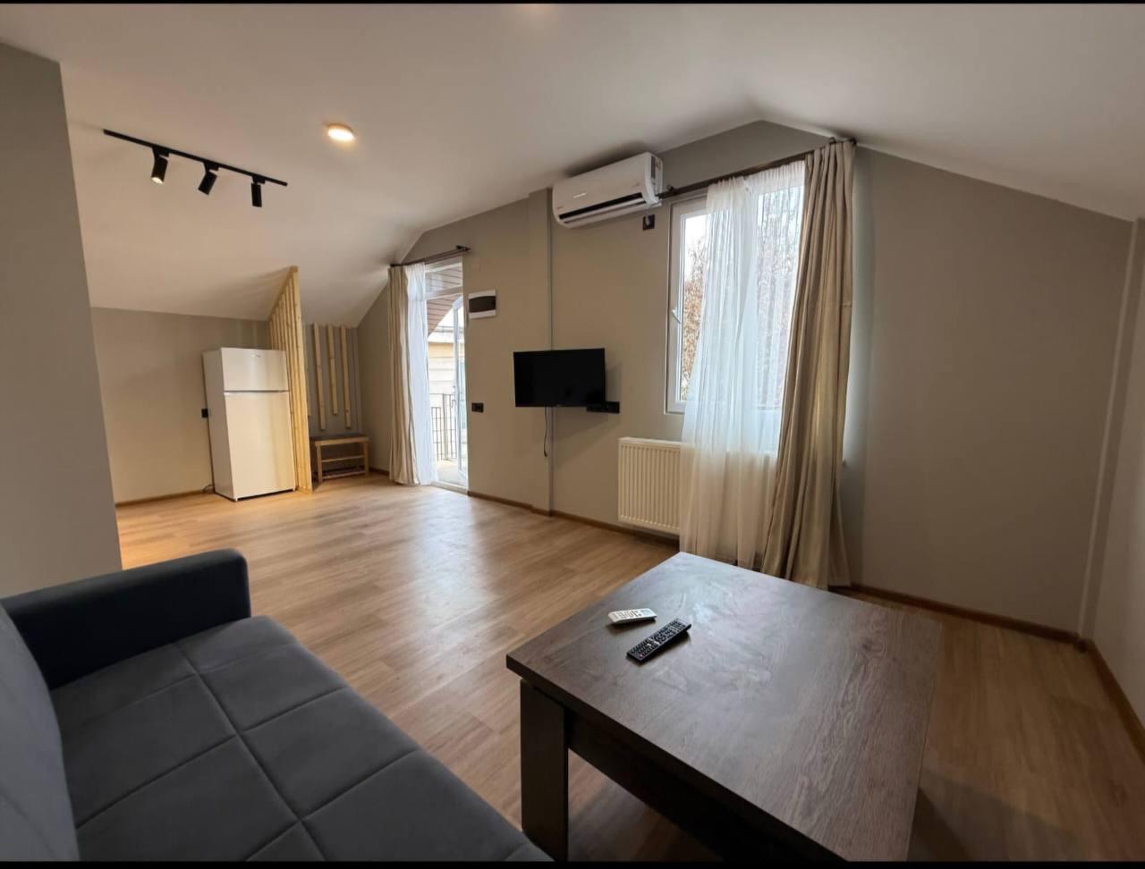 4-Room House For Rent In Batumi, Petre Melikishvili St, 30 view 4